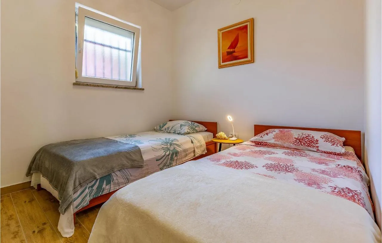 2 Bedroom Awesome Apartment In Medulin Kroatië